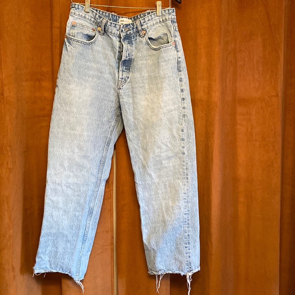 Zara Hi-Rise Straight Leg jean